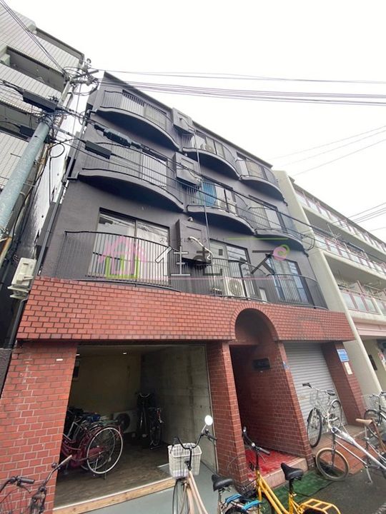 コーポピア玉出の外観