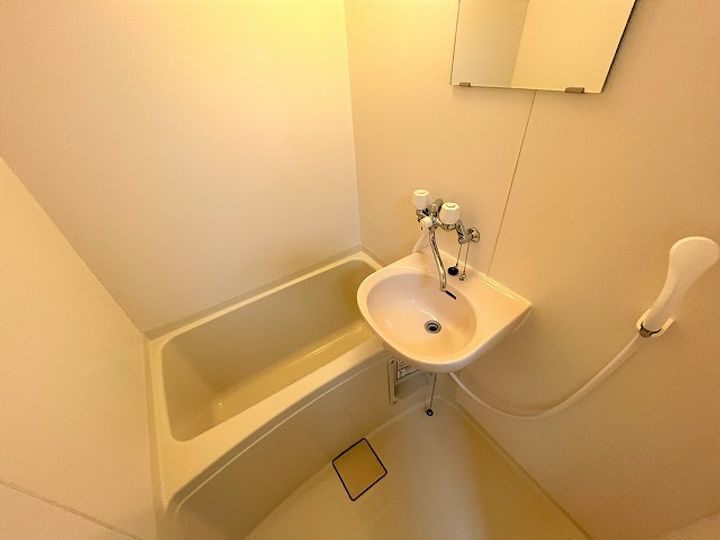 レオパレスJEUNESSEの風呂