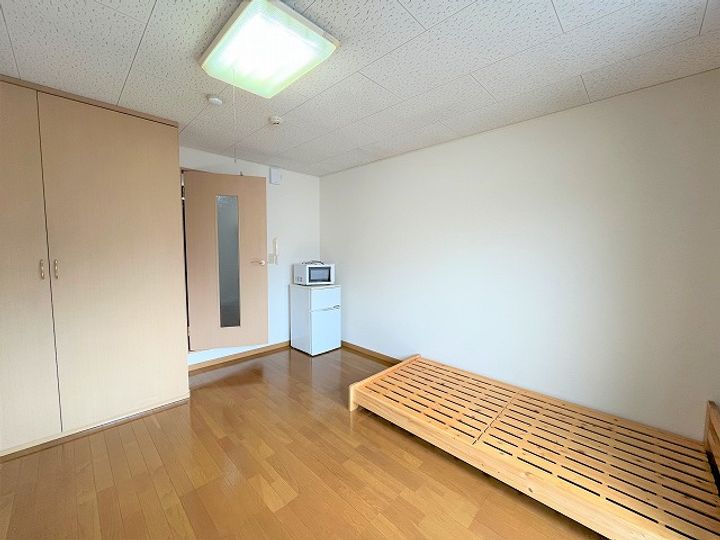 レオパレスJEUNESSEの寝室