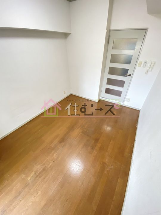 大国町青山ビル 別館の居間