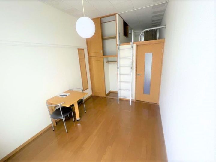 レオパレスAngelsIIの居間