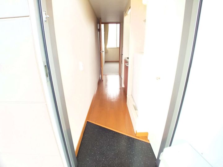 レオパレスAngelsIIの玄関