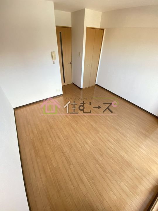 M’プラザ住吉公園弐番館の居間