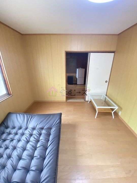 エルメゾン天下茶屋東の居間