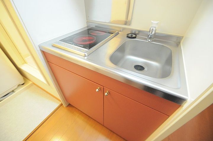レオパレス春駒マンションのキッチン