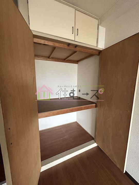 カワオトビルの内装