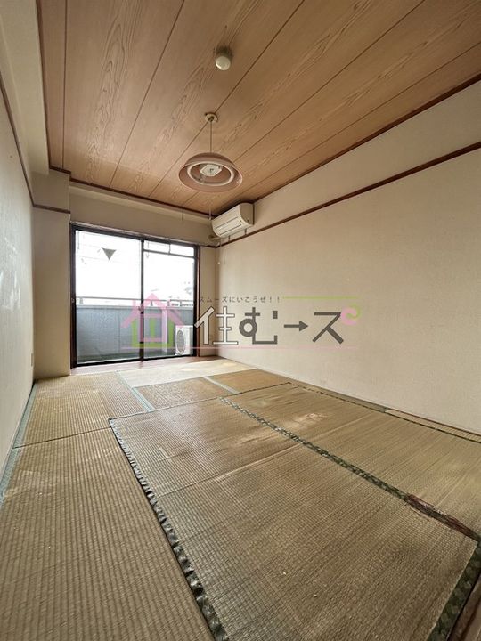 カワオトビルの寝室