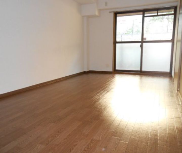 グリーンヒル・あかしあの居間