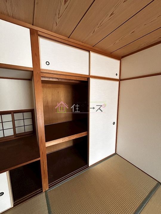 清川六番館の内装