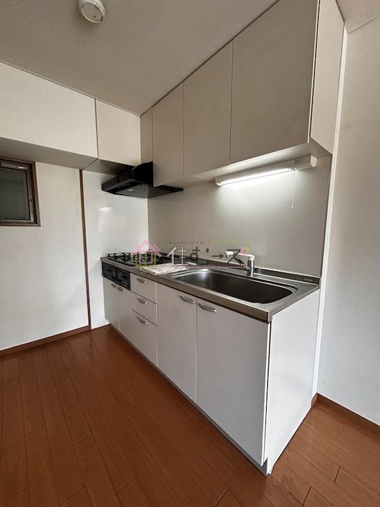清川六番館のキッチン