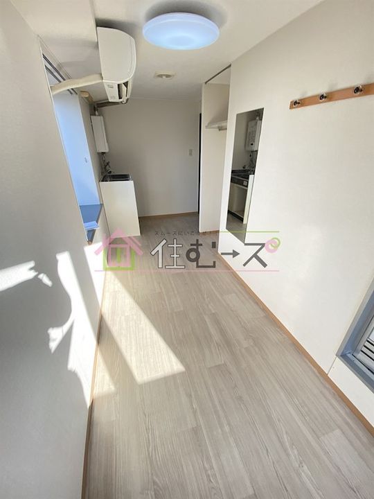 昭和グランドハイツ下寺の居間