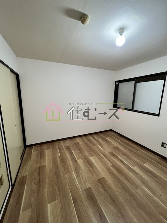 ルーモ矢田IIの寝室