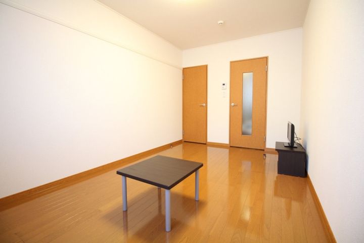 レオパレス寿の寝室