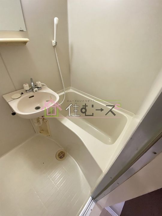 ラパンジール恵美須IIIの風呂