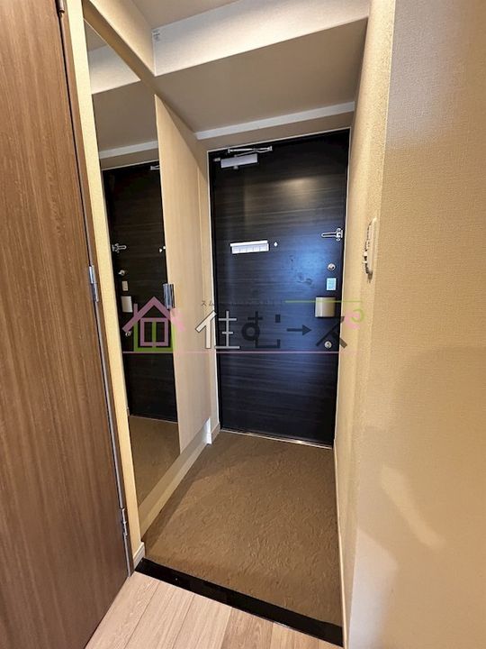 アドバンス大阪ヴェンティの玄関