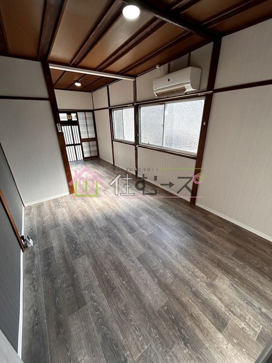 大阪府大阪市此花区西九条4丁目(一戸建)の賃貸物件の居間