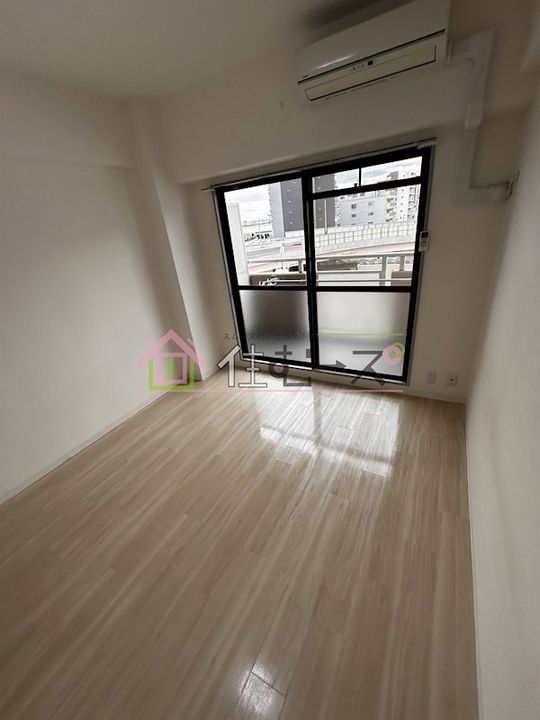 おおきに北梅田サニーアパートメントの寝室