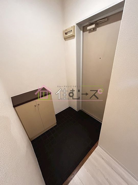 コムシノアの玄関
