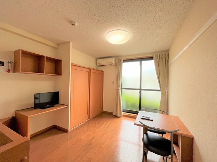 レオパレスネクステージ樽井の居間