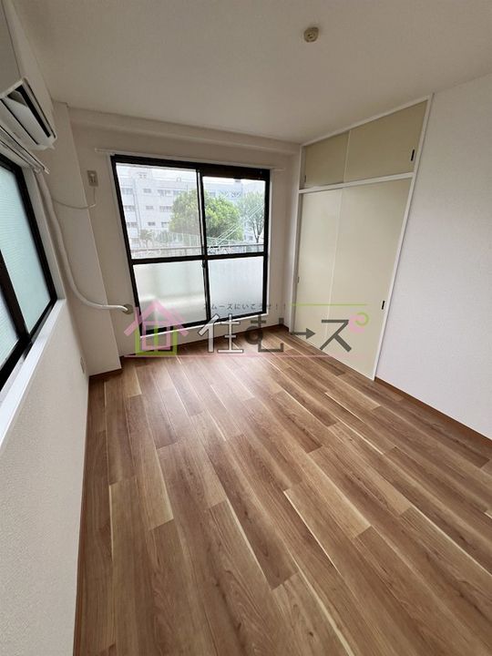 ルーモ矢田IIIの寝室