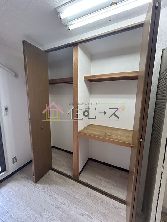 あけのべビルの内装