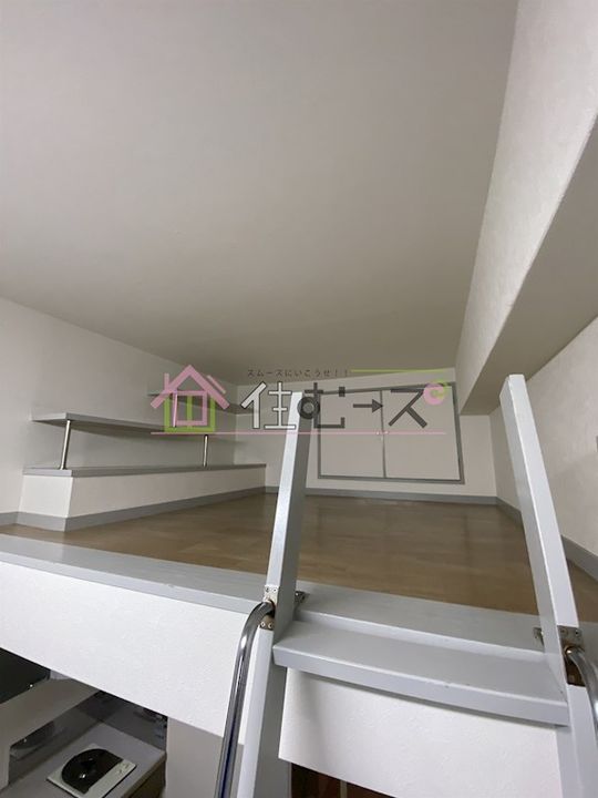 レガーレ玉出の寝室