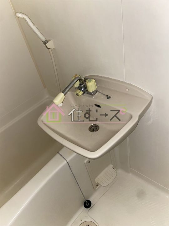 ペルソナIの内装