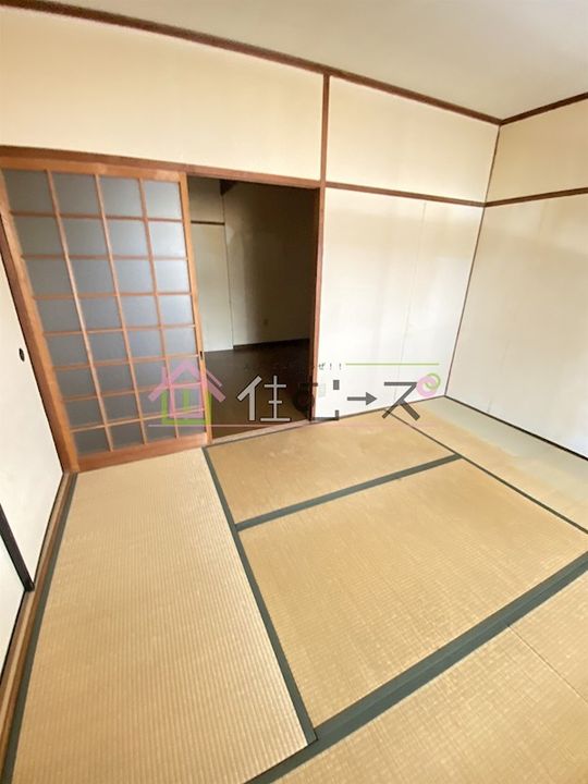 嶋川マンションの居間