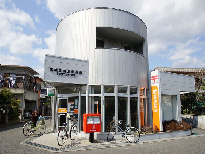 エテルナコート総持寺の周辺
