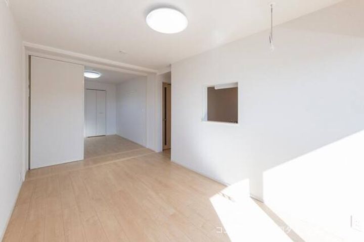 ブルートレインV号の居間