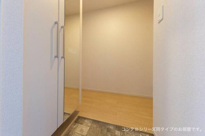 ブルートレインV号の玄関