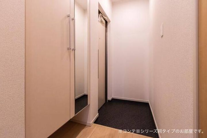 ブルートレインV号の玄関