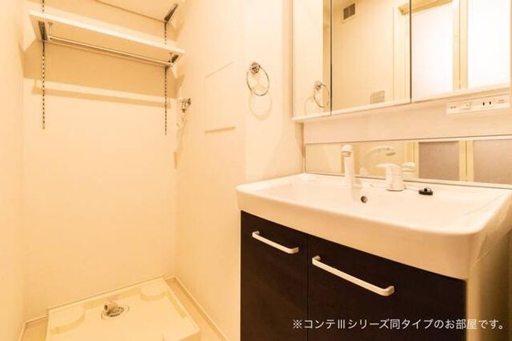 ブルートレインV号の内装