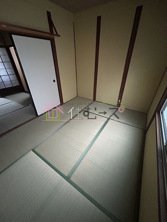 湯里Kアパートの居間