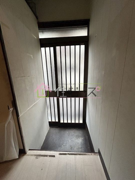 大阪府大阪市東住吉区矢田7丁目(一戸建)の賃貸物件の玄関