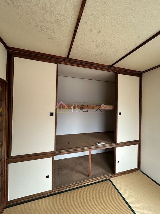 AK西加賀屋の内装