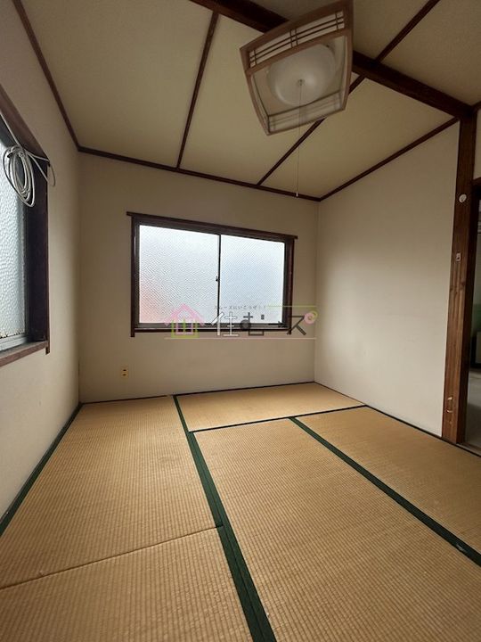 AK西加賀屋の居間