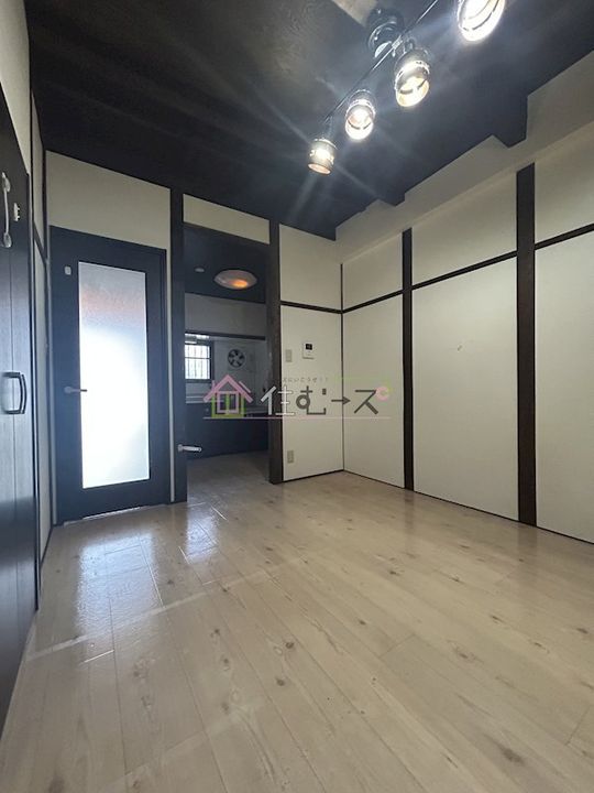 大阪府大阪市住之江区西住之江3丁目(一戸建)の賃貸物件の居間