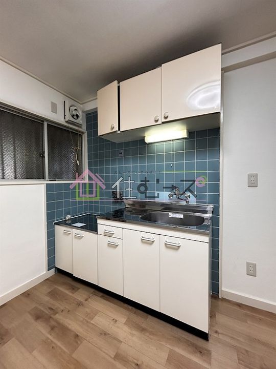 ニューマンション楠木のキッチン