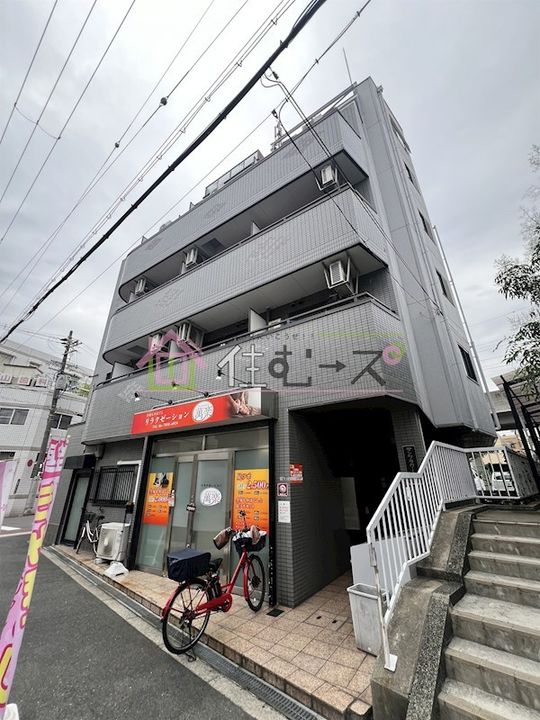 サンフラワー長居の外観