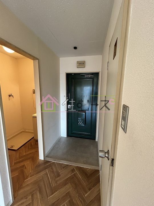 ローズハイツの玄関