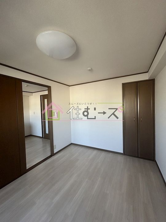 サンシャイン芝田ハイツの居間