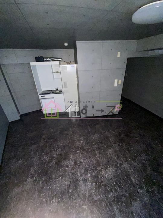 リバーサイドコープの居間