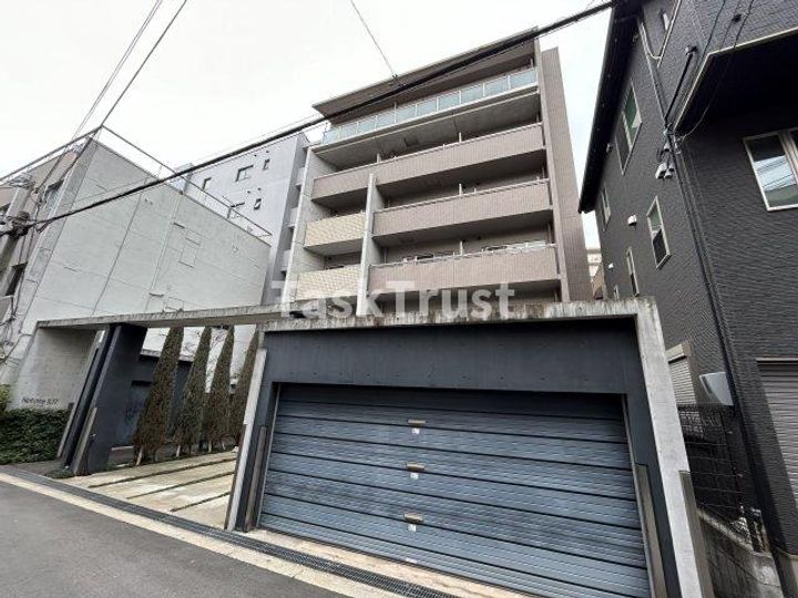 ノートアール107の外観