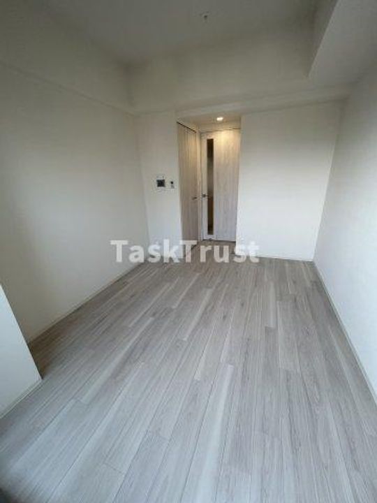 アドバンス北大阪ロワンの居間