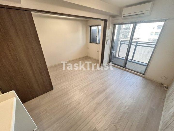 プレサンス森ノ宮 THEゲートの居間