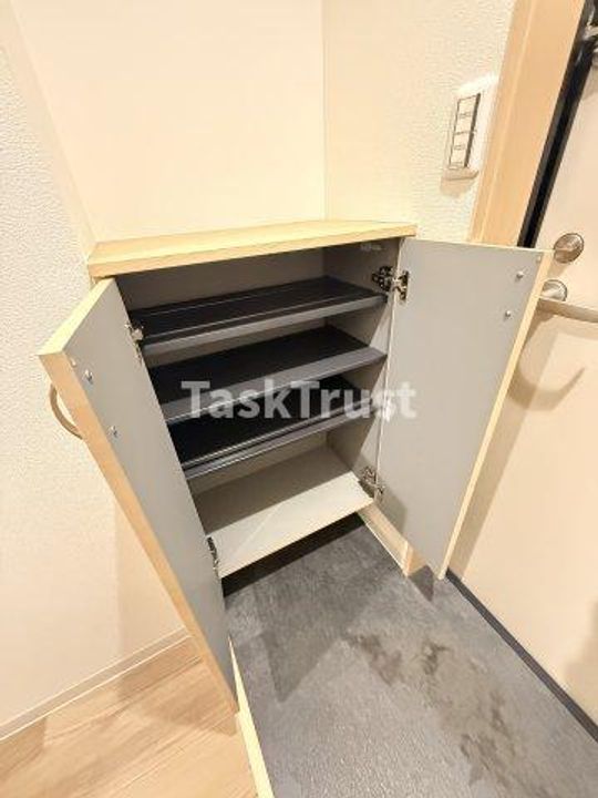 MARK VILLA 放出のその他画像