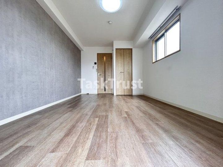 エステーラ都島の居間