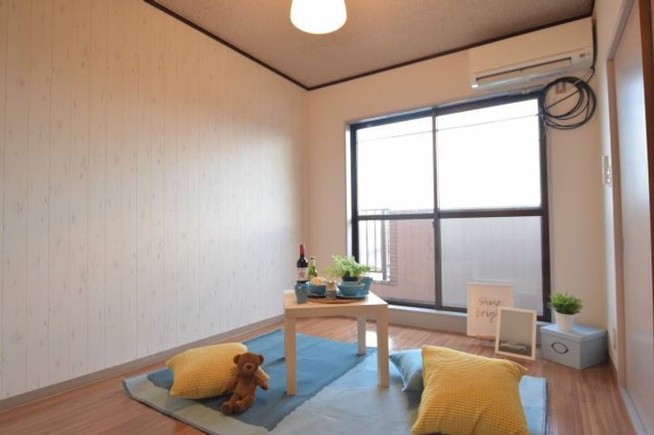 メゾン・ドゥ・ヴァン上赤江の居間