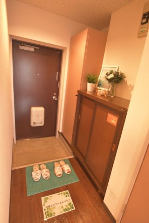 メゾン・ドゥ・ヴァン上赤江の玄関